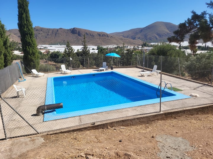 Grande Vivienda Con Su Piscina En Zona Natural - Adra