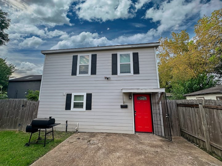 Med Center Cottage