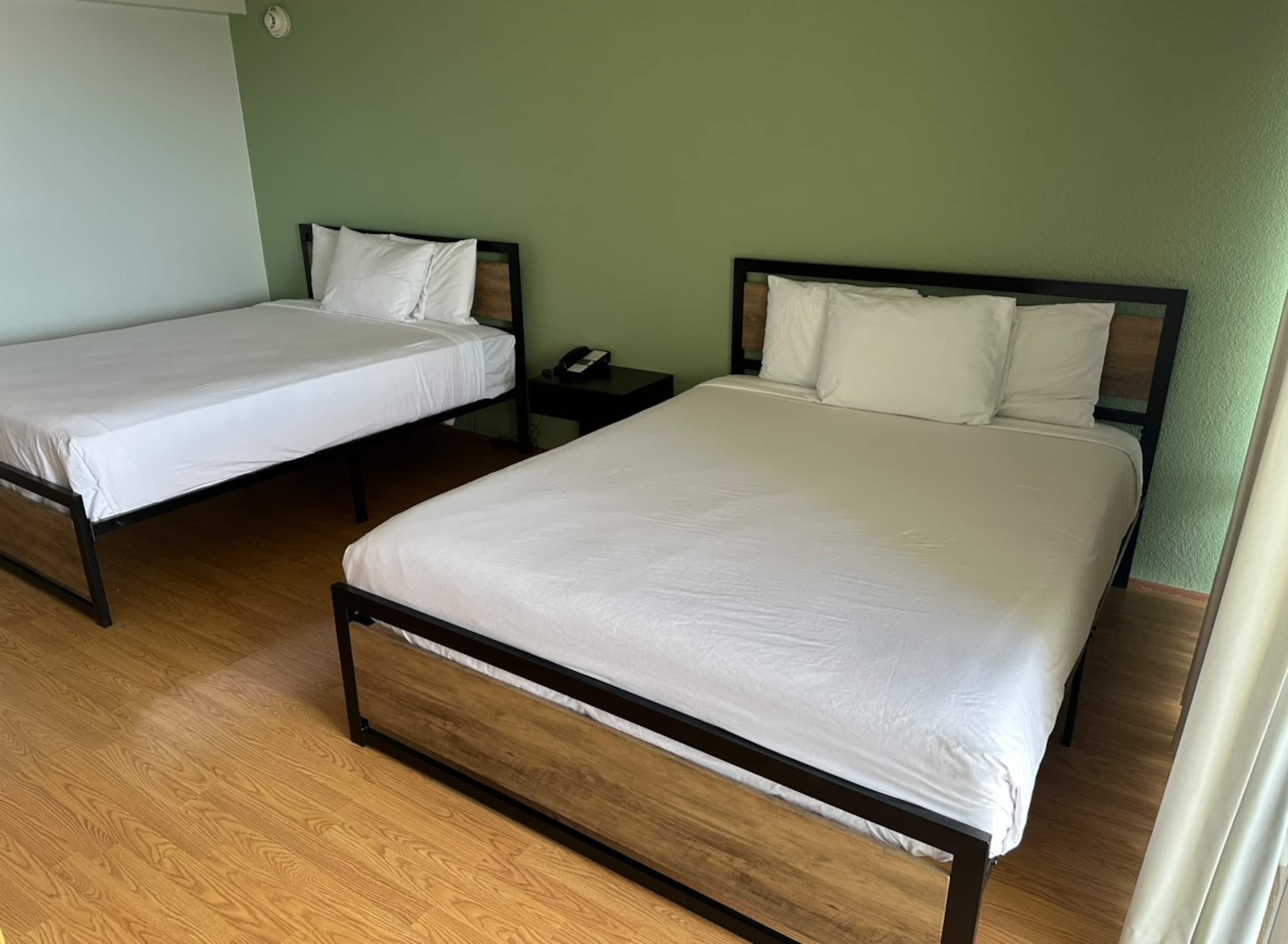 Stay Near Everything in Waikiki - 2 Studios - Image 5