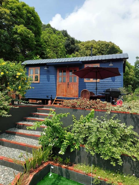 Sleepy Shepherd | 1st & Only Shepherd's Hut in PH