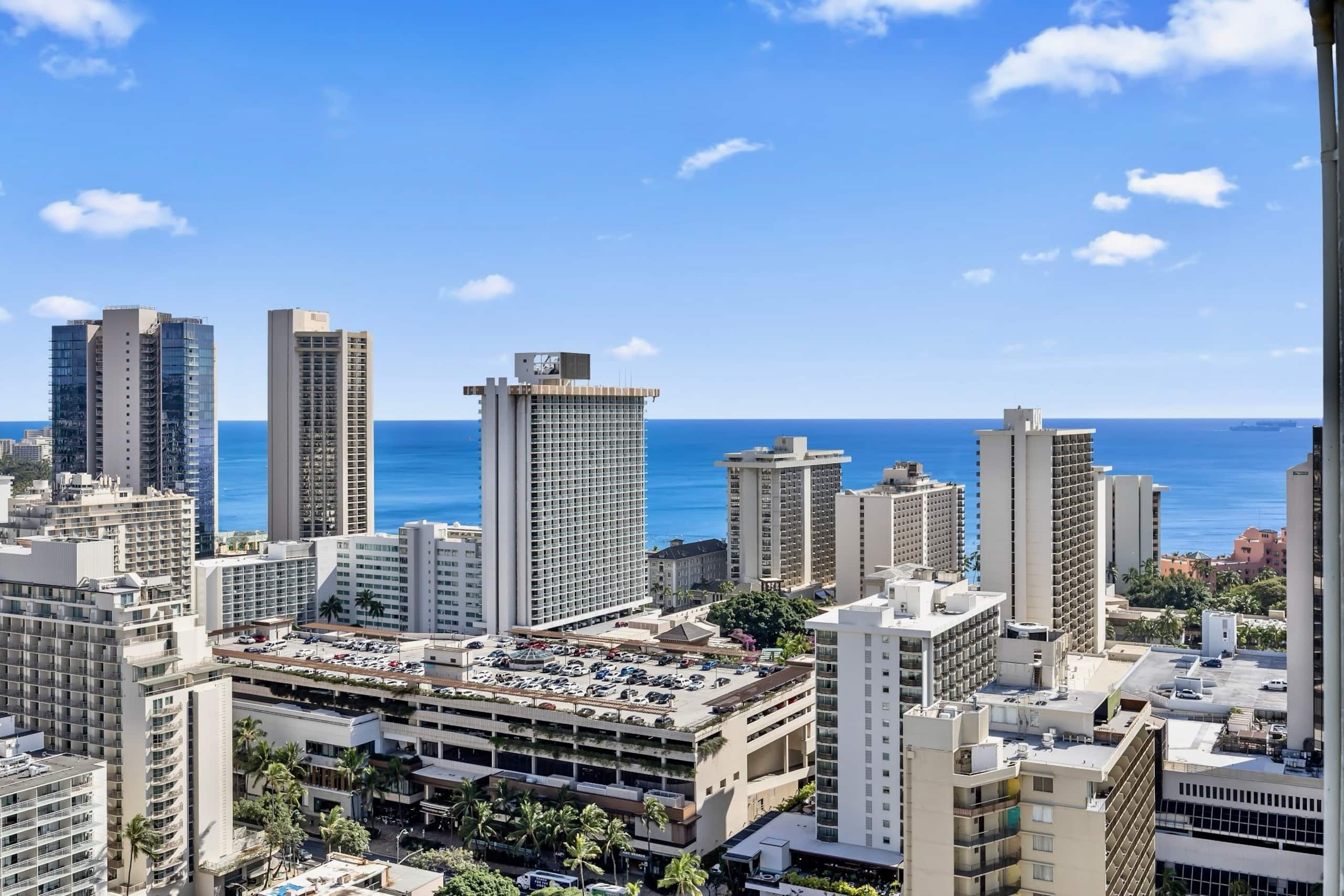 33F-High Floor Studio w/Diamond Head & Ocean Views - Image 46