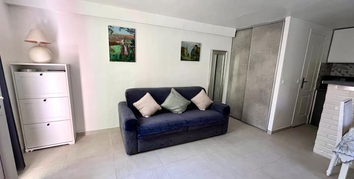 Studio Cosy Avec Terrasse à Saint Laurent Du Var - Saint-Laurent-du-Var