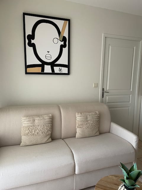 Top Airbnb: The Uzétienne Getaway – City Center & Parking in Uzès
