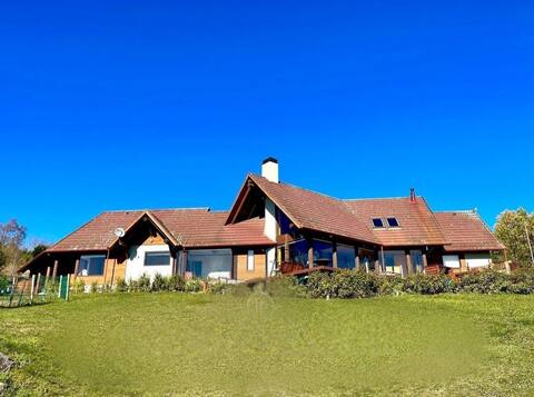 Great house with spectacular views