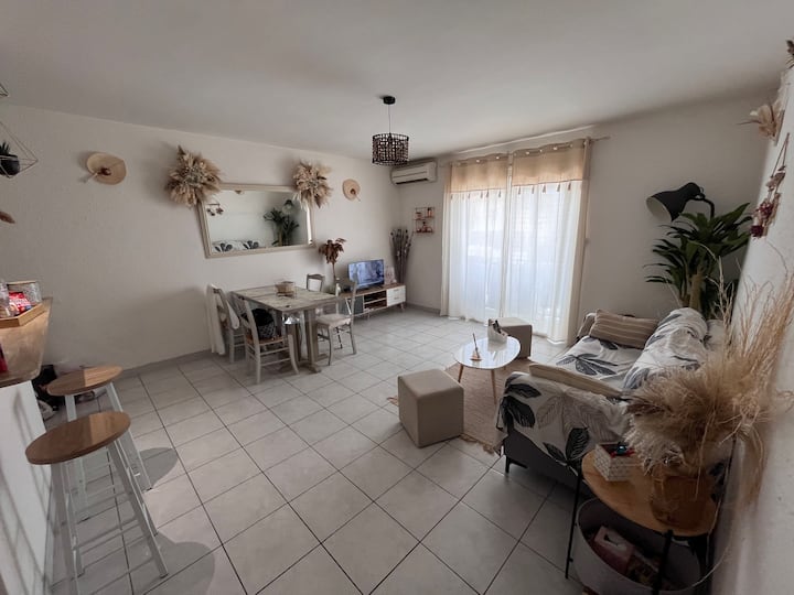 Charmant F2 Bohème, Proche Plage
Balcon & Confort - Palavas-les-Flots