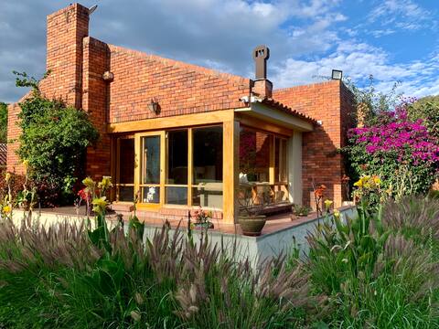 Luxury country house in Cota