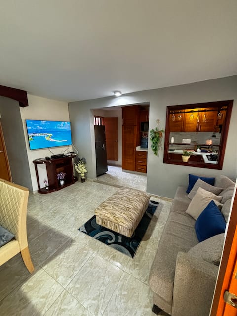 Casa Familia Feliz - Remodeled!