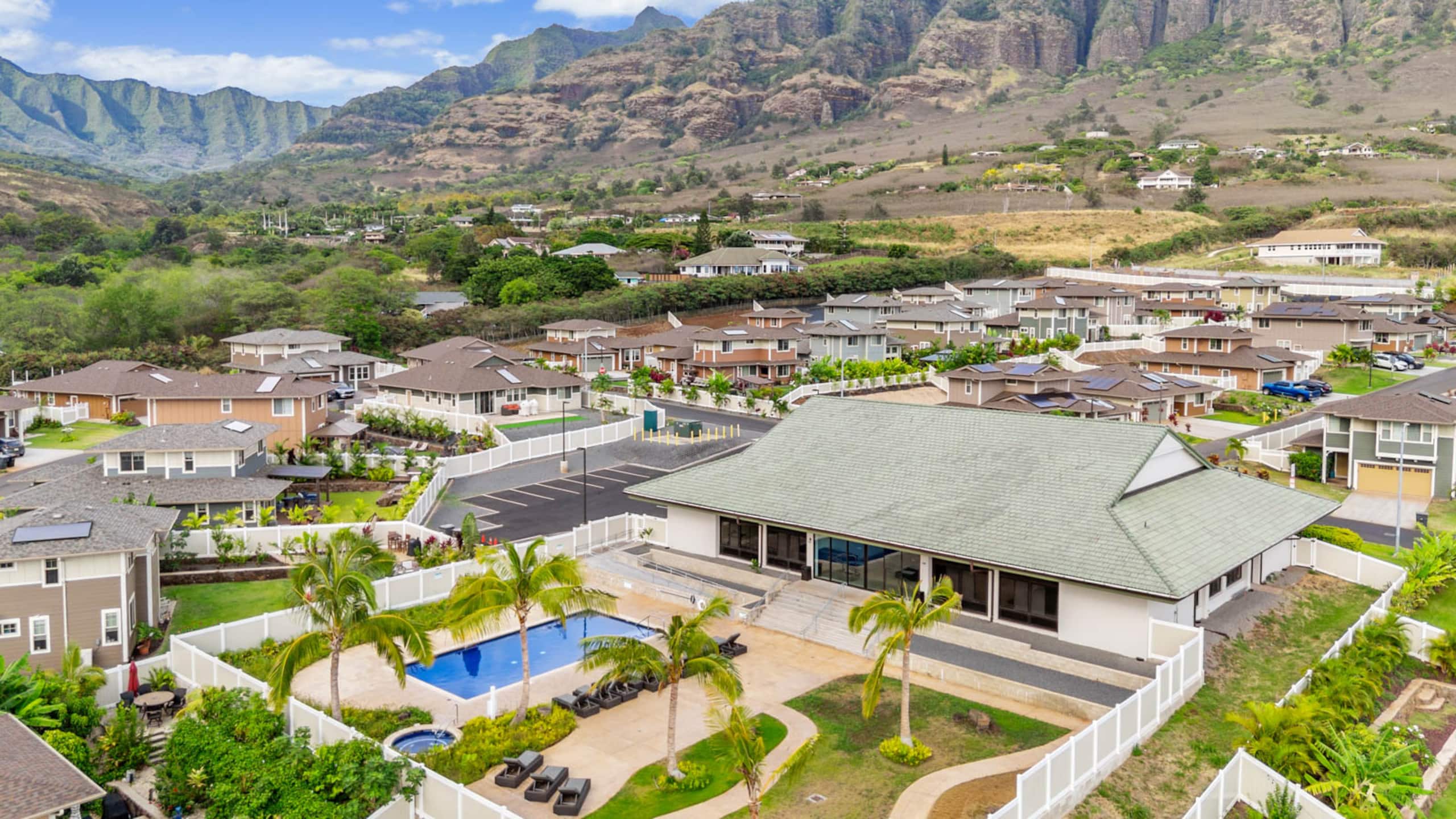 Home in Waianae · ★5.0 · 3 bedrooms · 5 beds · 2.5 baths - Image 110