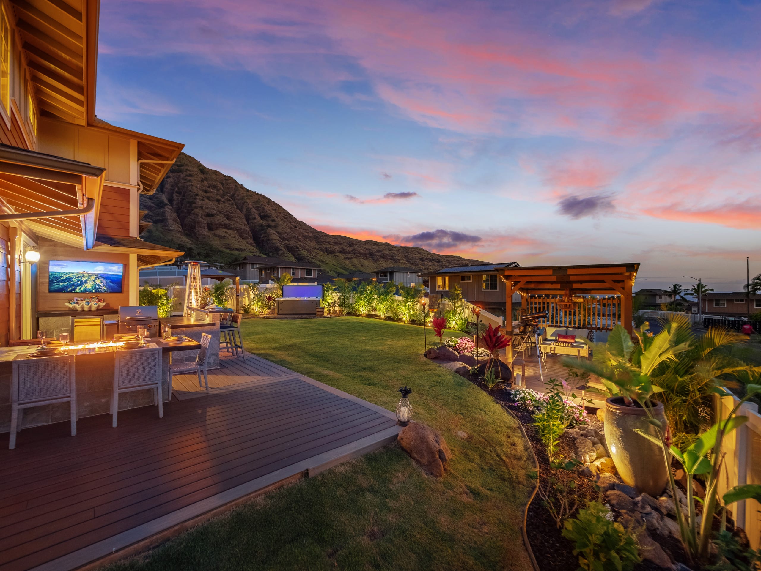 Home in Waianae · ★5.0 · 4 bedrooms · 6 beds · 3.5 private baths - Image 165