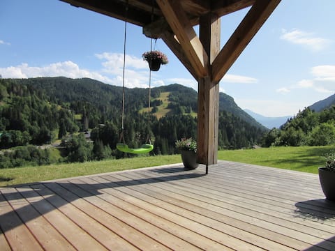 Annonce Airbnb populaire: the Authentic Apartment 6 people + Jacuzzi à Les Gets
