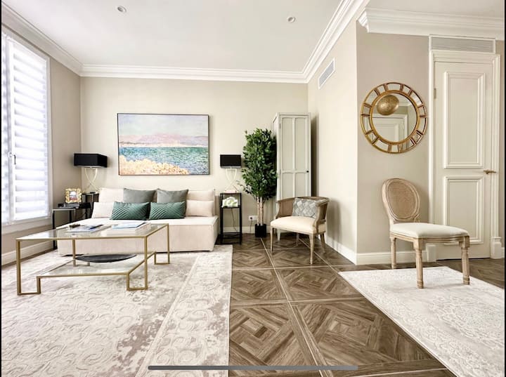 Chic Pied-a-terre 1 Block From The Beach! - Biot