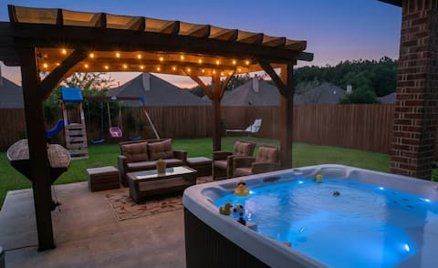 Family 3BR Retreat w Hot Tub, BBQ & Playset