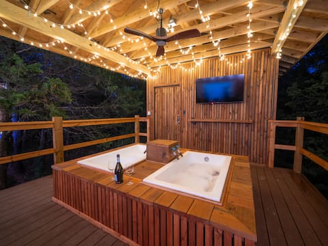 TreeTopia—Cozy Winter Forest Soaks for Two