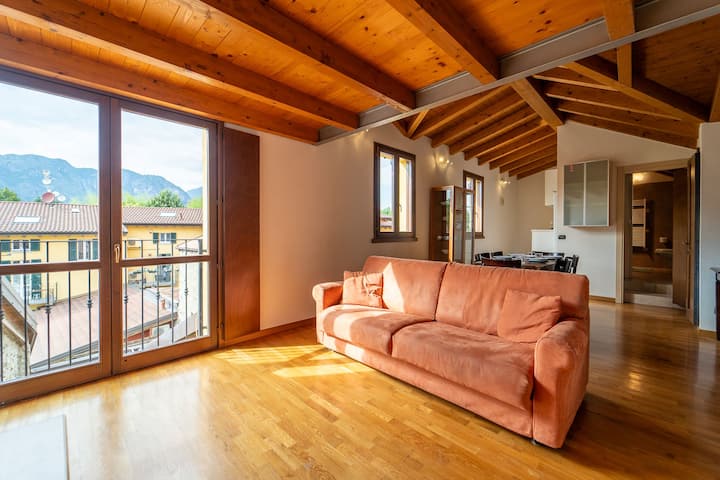 Bellagio Cosy Apt Near The Beach - Menaggio