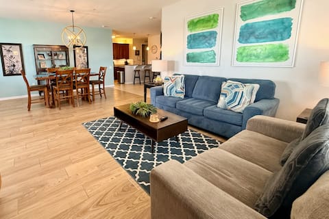 Vista Cay at Epic Universe : Lakeview Lux 4 BR