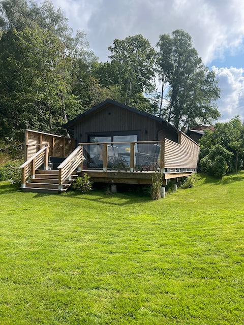 Top Airbnb: Cabin by the sea - 40 meters from the water in Stenungsund