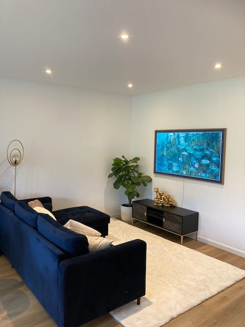 Stylish flat (90m2) in a central & great location