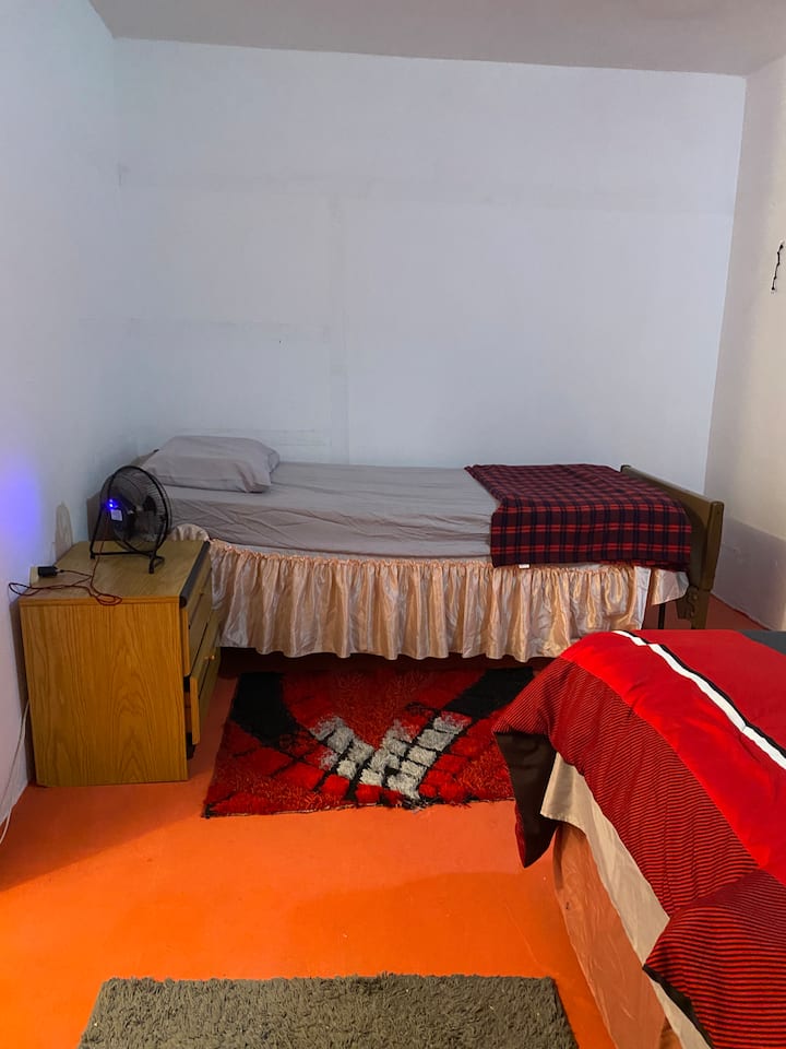 Schlafzimmer 2