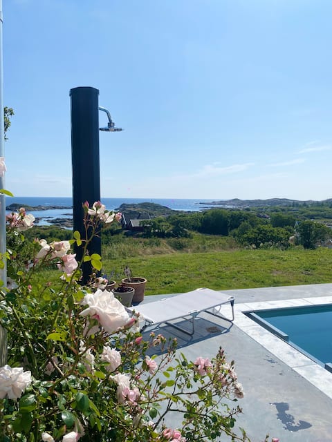 Spectacular house with panorama ocean view & pool