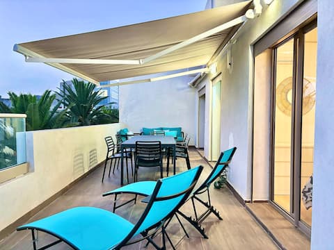 Holiday Apartment, 5 min from the beach