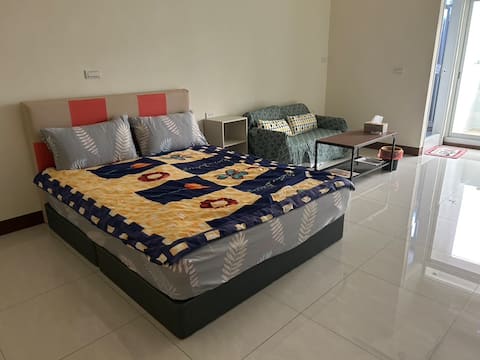 Grand Suite at Beishi Gongde Home