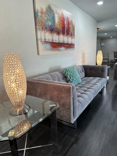 Top performing Airbnb: Luxury Home only 3 miles from Rapids Waterpark! in West Palm Beach