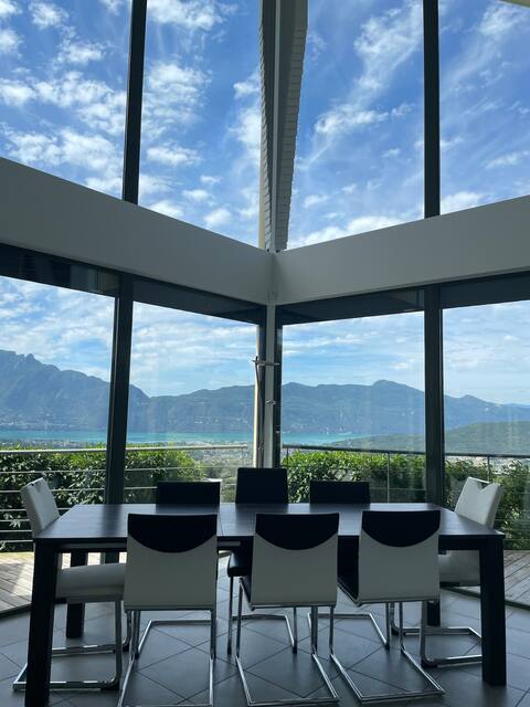 Beautiful lake view villa