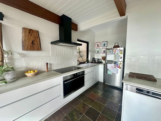 West Leedy Pad gallery image 2