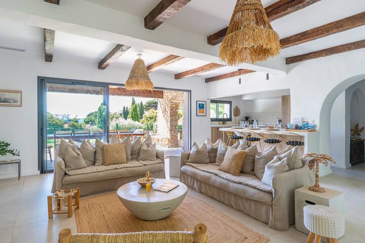 Agence Isaia managed Airbnb listing 1
