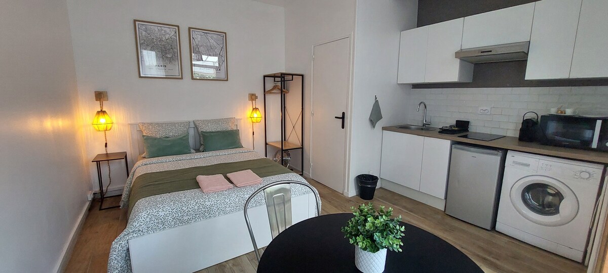 Top Airbnb: Studio Julia 10 min Paris Metro 8 Ecole Veterinaire à Alfortville