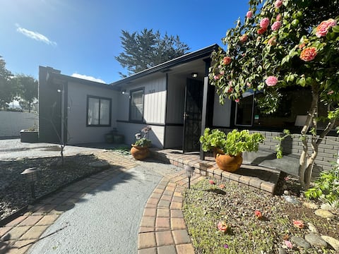 Monterey Bay Cottage