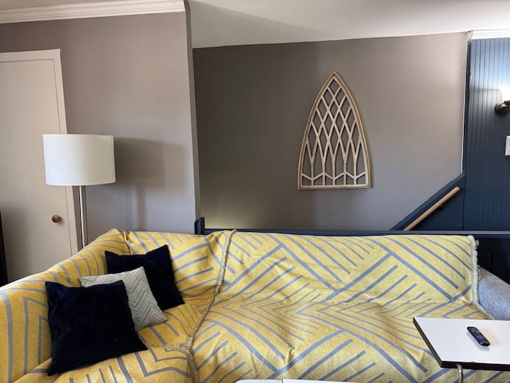 Bright& Spacious 1br In Lake View• Walk To All - Chicago, IL