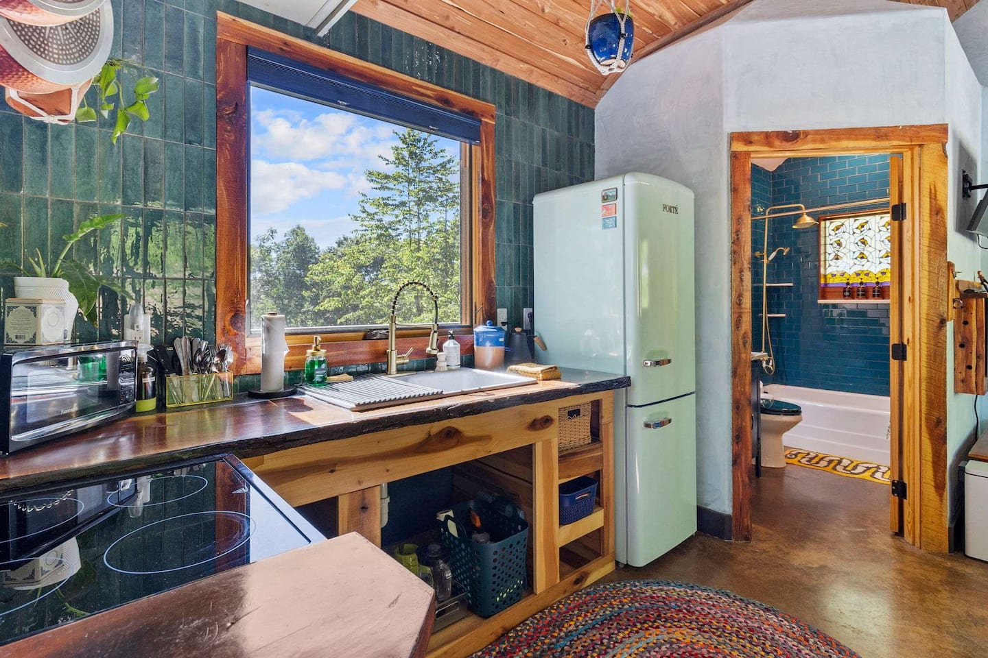Whippoorwill Cabin w. Stargazing Shower & Trails
