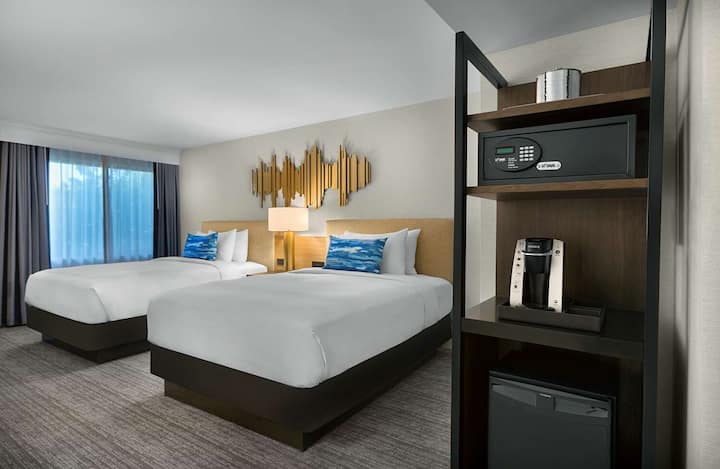 Relax And Recharge! Pet-friendly, W/ Outdoor Pool! - Milpitas, CA