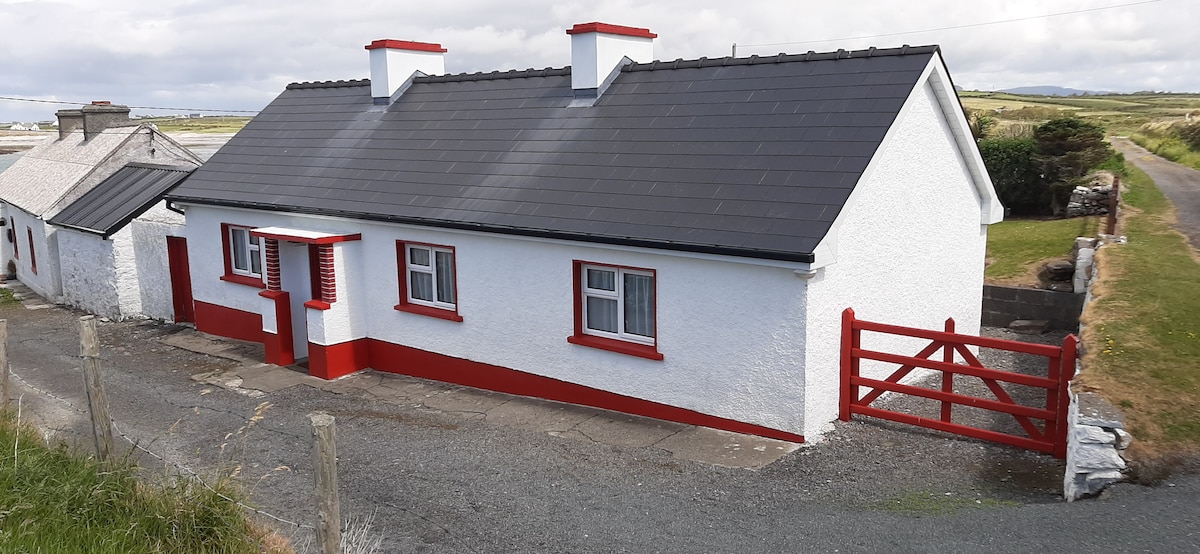Cloonagh Cottage - 2 bedrooms on Wild Atlantic Way - Shemagh