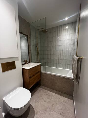 Cozy & Modern Stay in Charming Frederiksberg gallery image 2