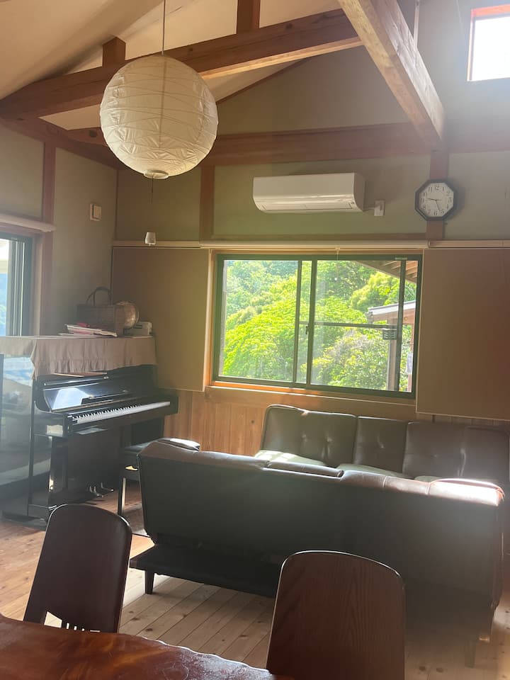 A Vacation Rental That Is Overlookinng Sea - 아리마초