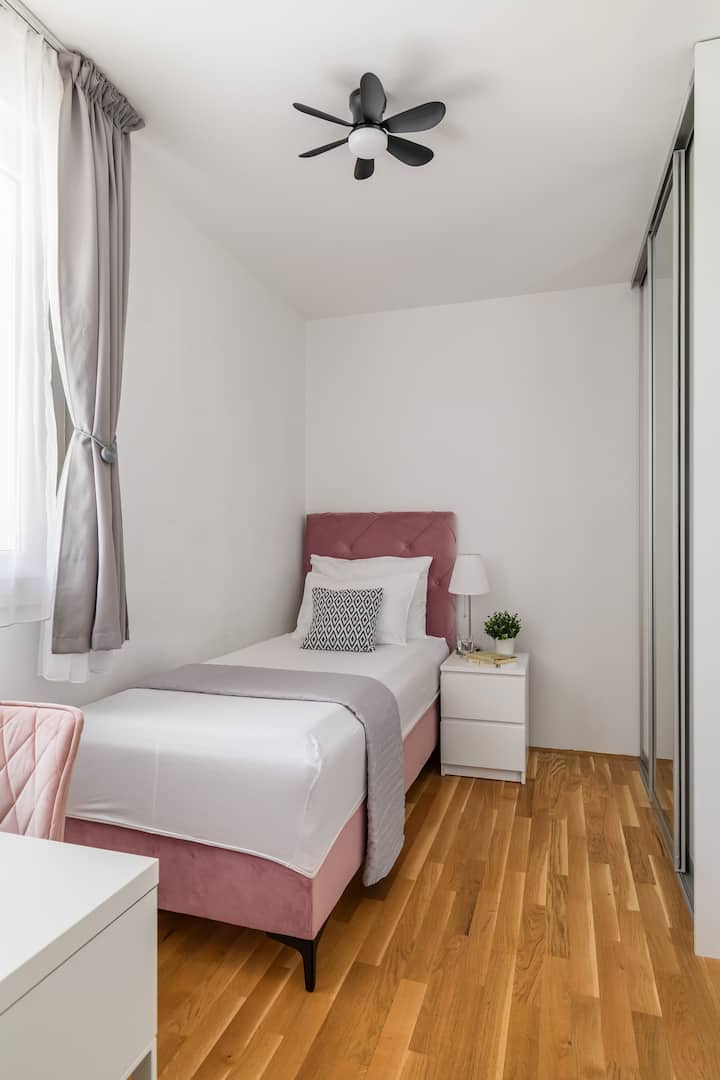 საძინებელი 1