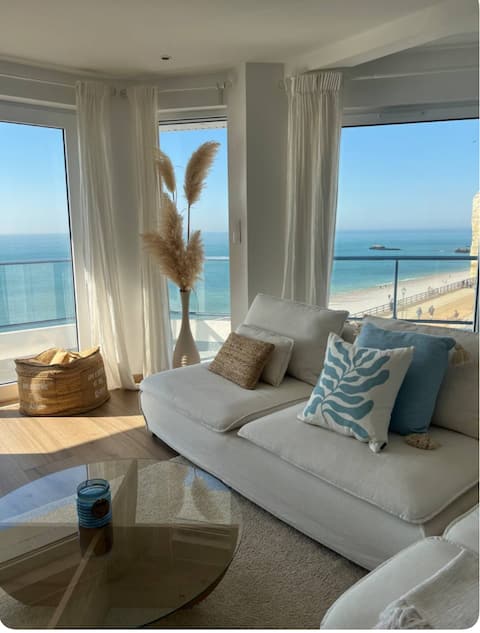 Top Airbnb: The Surf Spot in Étretat