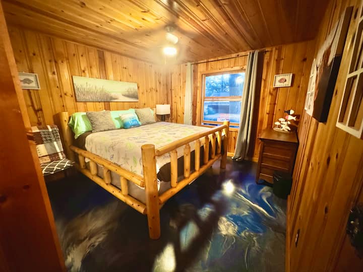 лято
Моля, обърнете внимание, че променяме темите си в дървената колиба за сезон и празници :-) 