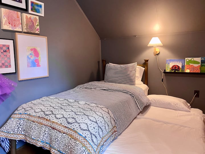 سرير مزدوج، مع سرير مزدوج قابل للطي