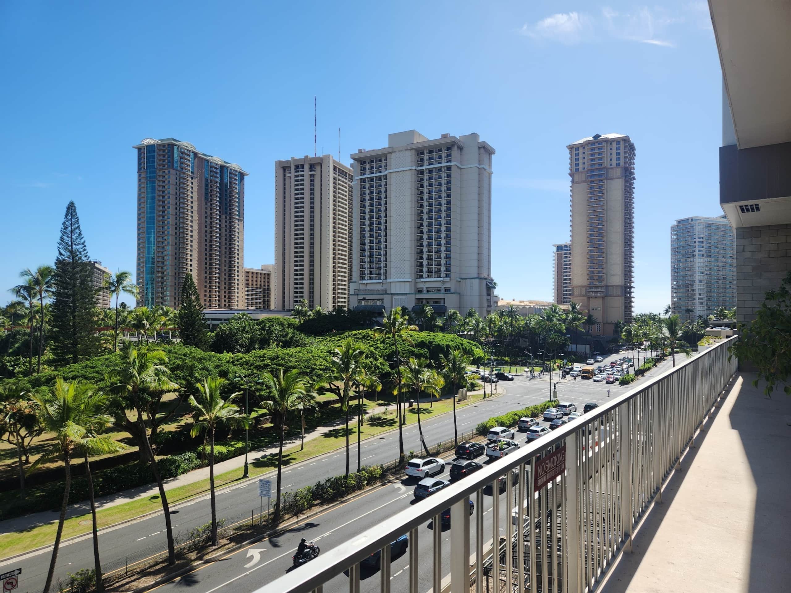 Beautiful City View & Near Beach - Image 6