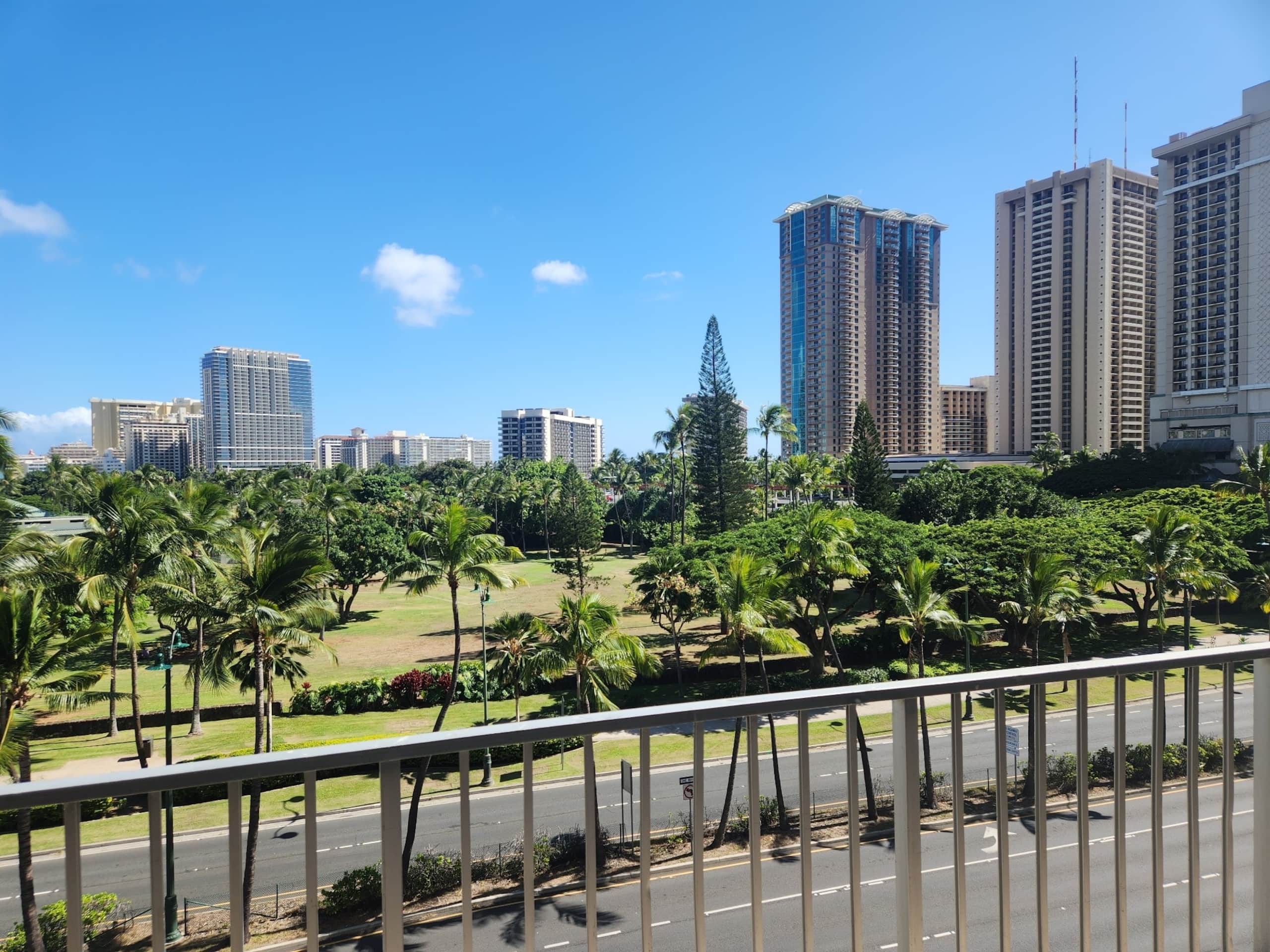 Beautiful City View & Near Beach - Image 3