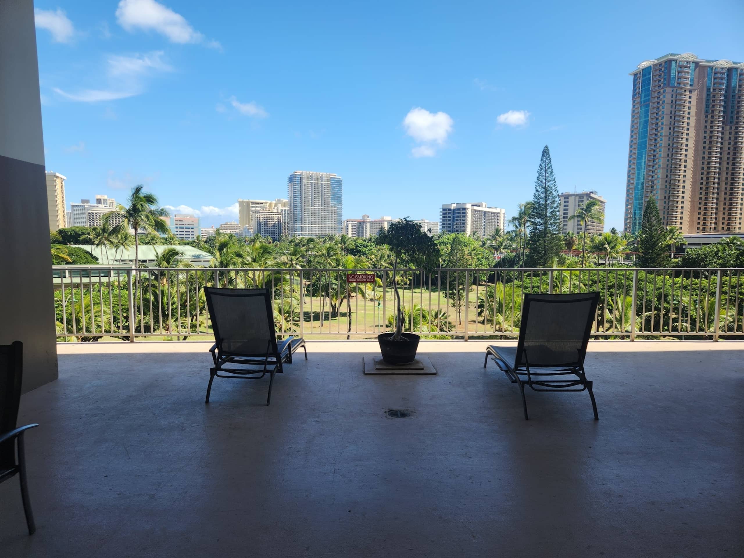 Beautiful City View & Near Beach - Image 9