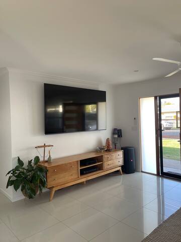 Coastal getaway! gallery image 3