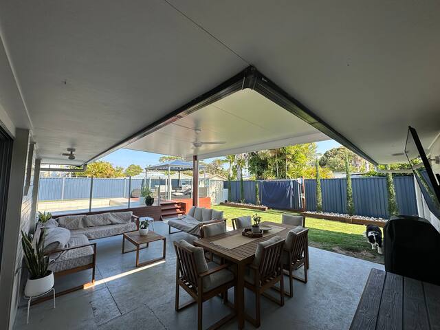 Coastal getaway! gallery image 2