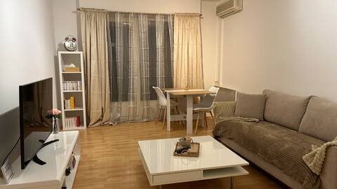 Apartment 3 borders