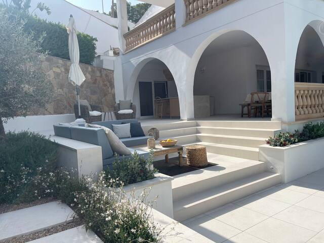 Traumhafte Villa in Camp de Mar gallery image 4