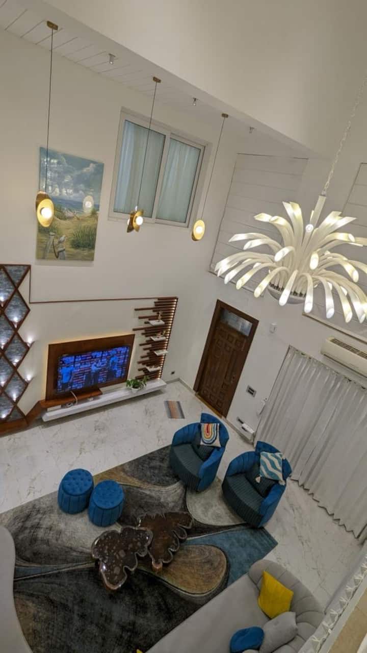 Living room image 5