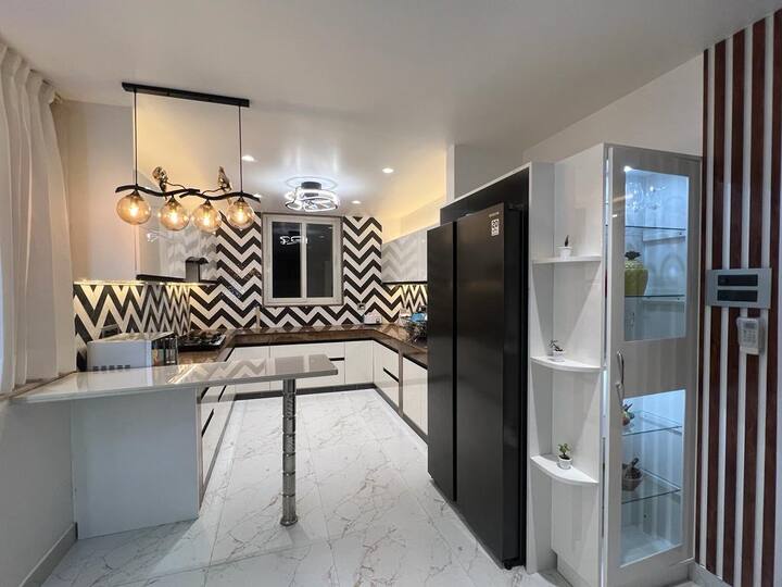 Full kitchen image 3